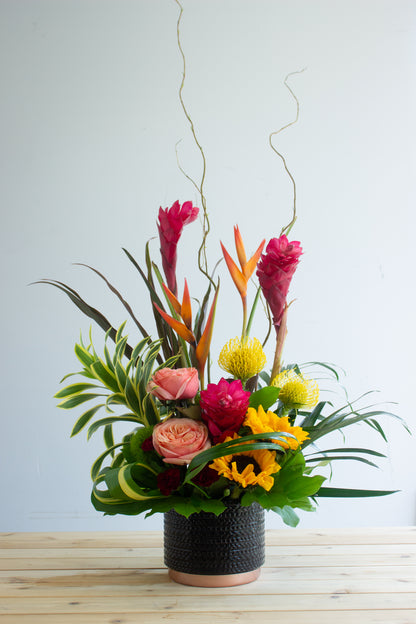 Colourful floral arrangement. Photography by Vibeke Silverthorne, 2023